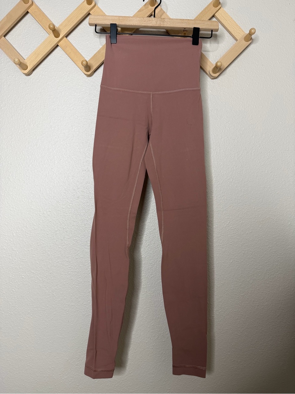 Lululemon align high rise size 2 mauve